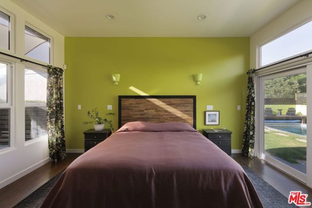 3842 Alsace Avenue, Los Angeles, CA 90008