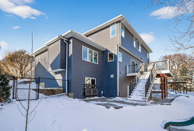 14969 River Oak Court, Savage, MN 55378