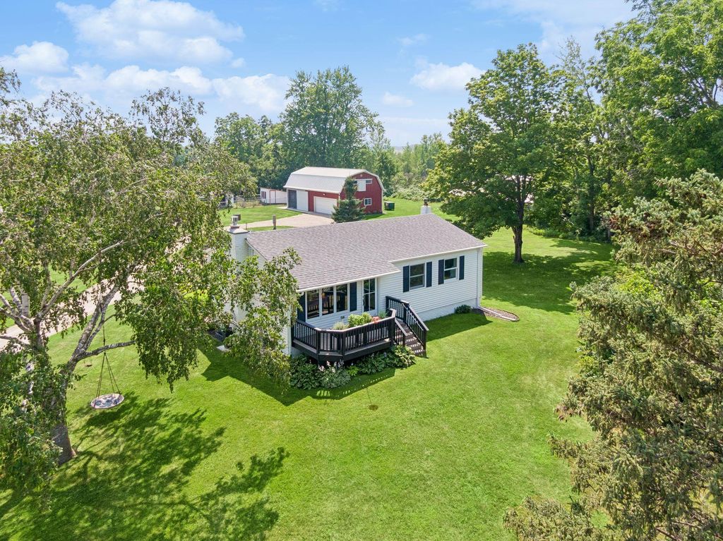 18061 Langford Boulevard, Jordan, MN 55352 — photo 3