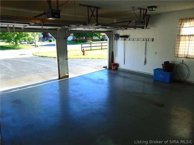 401 Maple Hill Drive, Madison, IN 47250