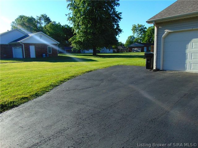 401 Maple Hill Drive, Madison, IN 47250