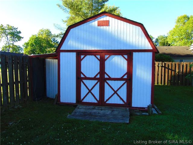 401 Maple Hill Drive, Madison, IN 47250