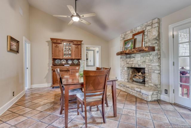 105 Shane Ln, Boerne, TX 78006