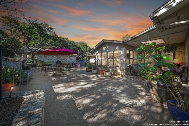 105 Shane Ln, Boerne, TX 78006