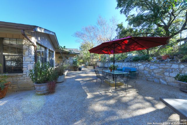 105 Shane Ln, Boerne, TX 78006