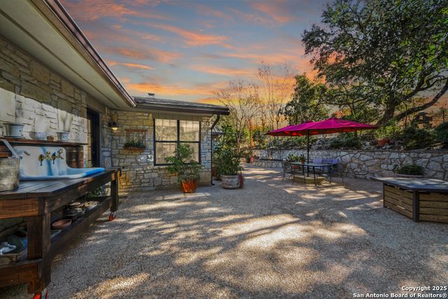 105 Shane Ln, Boerne, TX 78006