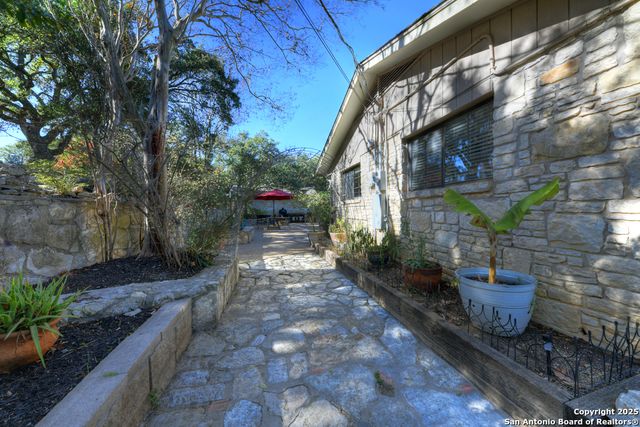 105 Shane Ln, Boerne, TX 78006
