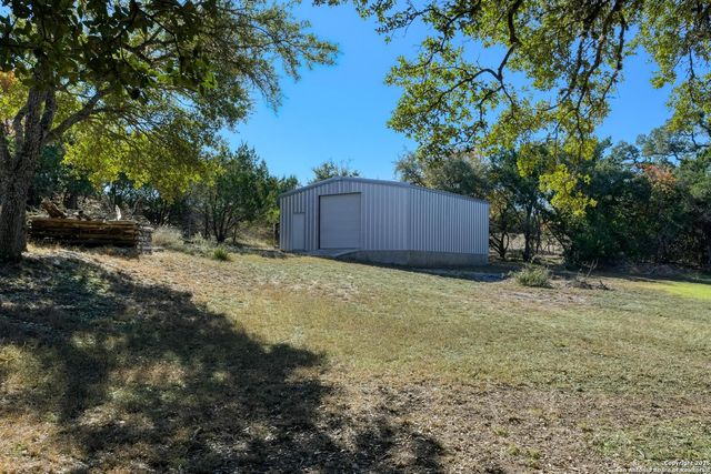 105 Shane Ln, Boerne, TX 78006