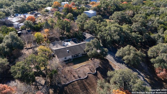 105 Shane Ln, Boerne, TX 78006