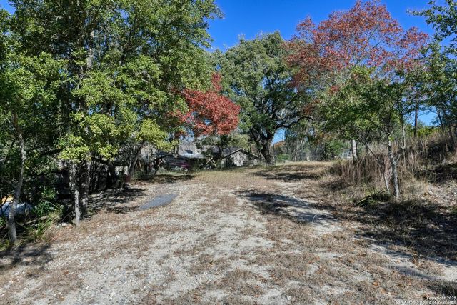 105 Shane Ln, Boerne, TX 78006