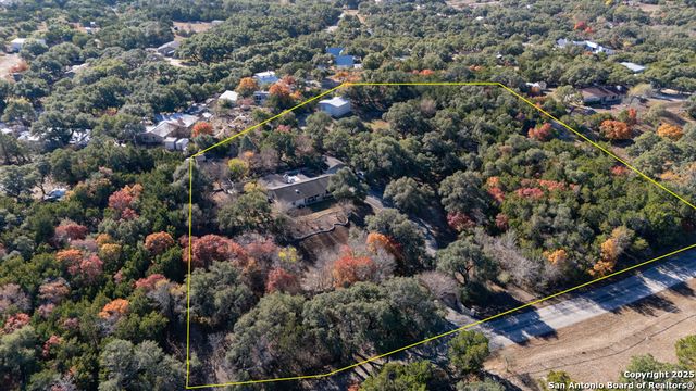 105 Shane Ln, Boerne, TX 78006