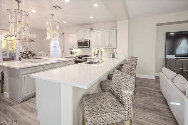 2109 Lone Desert Street, Las Vegas, NV 89135