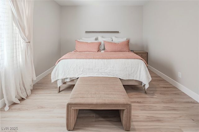 2109 Lone Desert Street, Las Vegas, NV 89135