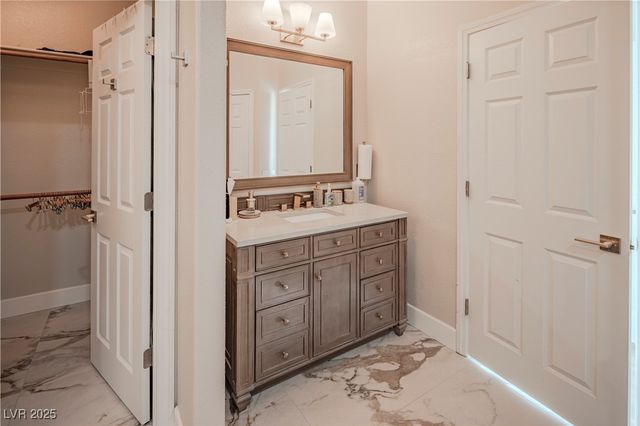 2109 Lone Desert Street, Las Vegas, NV 89135