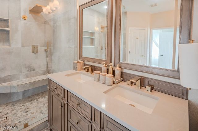 2109 Lone Desert Street, Las Vegas, NV 89135