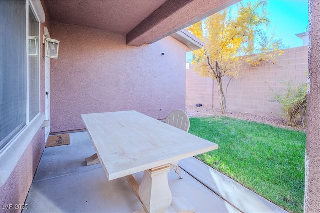 2109 Lone Desert Street, Las Vegas, NV 89135