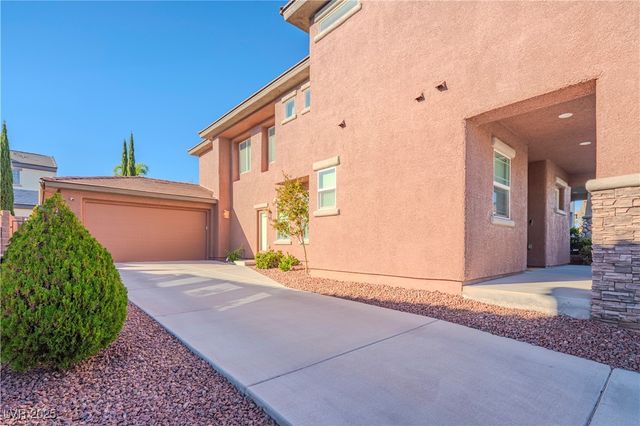 2109 Lone Desert Street, Las Vegas, NV 89135