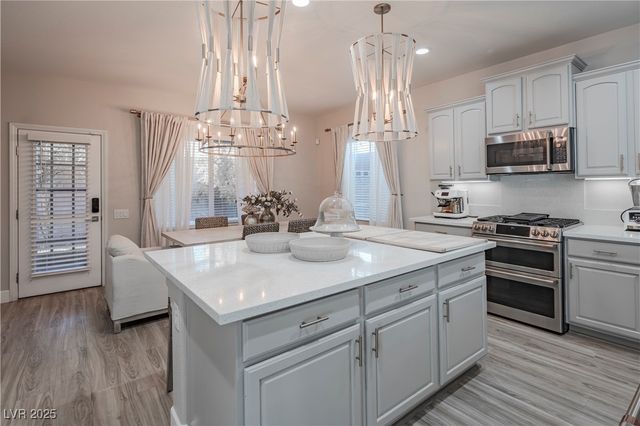 2109 Lone Desert Street, Las Vegas, NV 89135