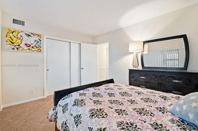 3111 NE 51st St 404C, Fort Lauderdale, FL 33308