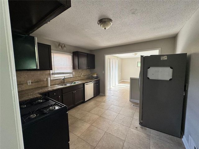 803 Santa Fe Trail Trail, Woodstock, GA 30189