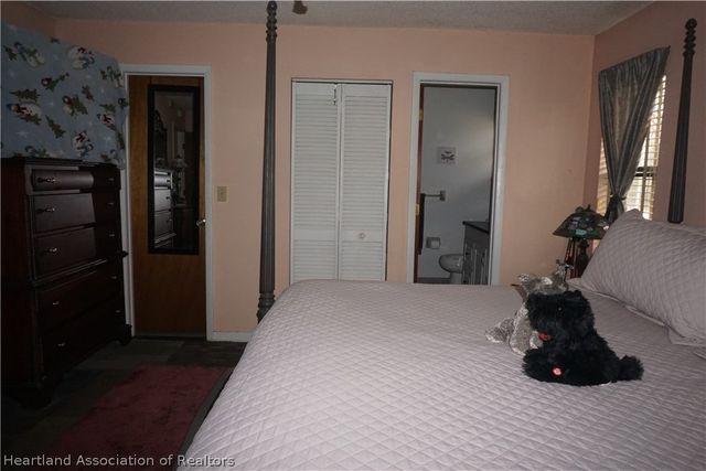 124 Corine Avenue NW, Lake Placid, FL 33852