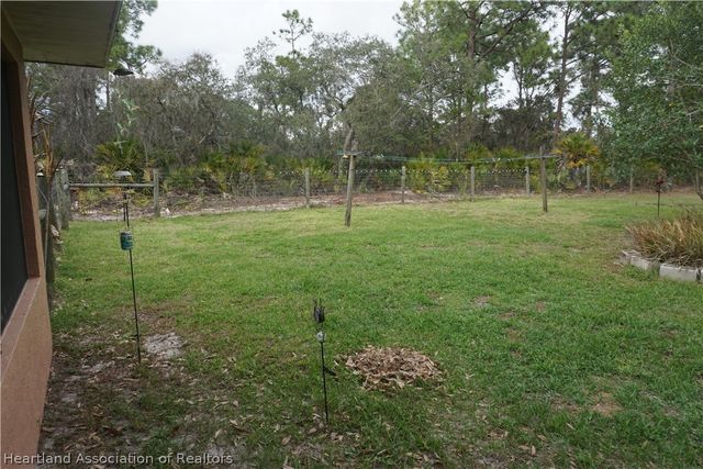 124 Corine Avenue NW, Lake Placid, FL 33852