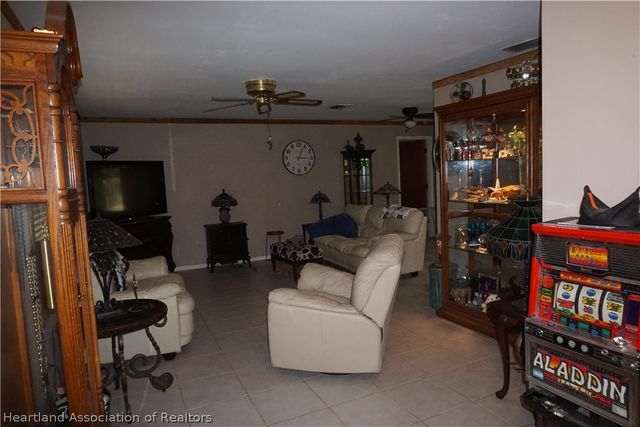 124 Corine Avenue NW, Lake Placid, FL 33852