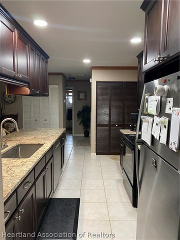 124 Corine Avenue NW, Lake Placid, FL 33852