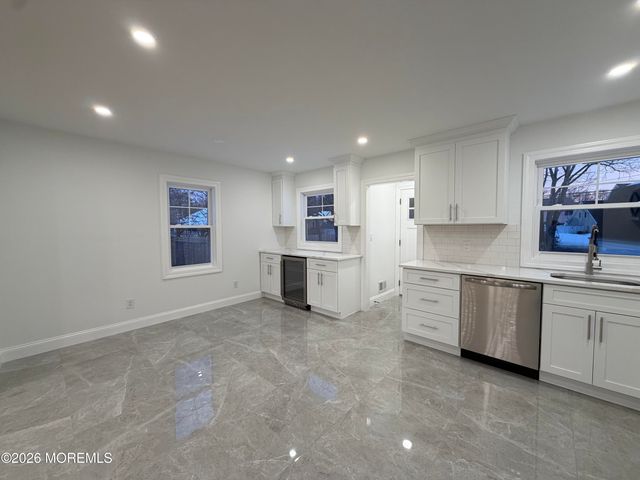 55 Wilson Avenue, Matawan, NJ 07747