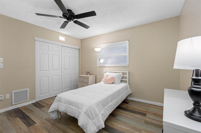 13440 RUSTIC PINES BOULEVARD S, Seminole, FL 33776