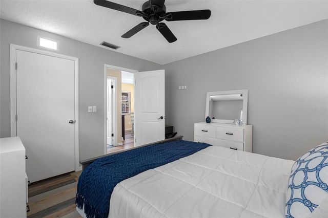 13440 RUSTIC PINES BOULEVARD S, Seminole, FL 33776
