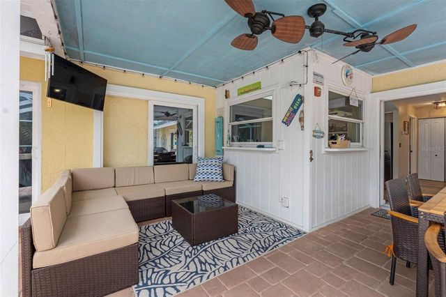 13440 RUSTIC PINES BOULEVARD S, Seminole, FL 33776