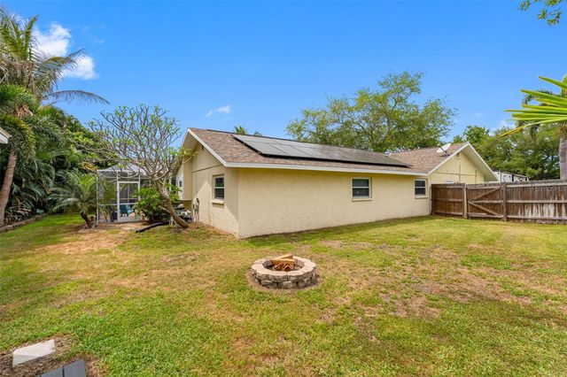 13440 RUSTIC PINES BOULEVARD S, Seminole, FL 33776