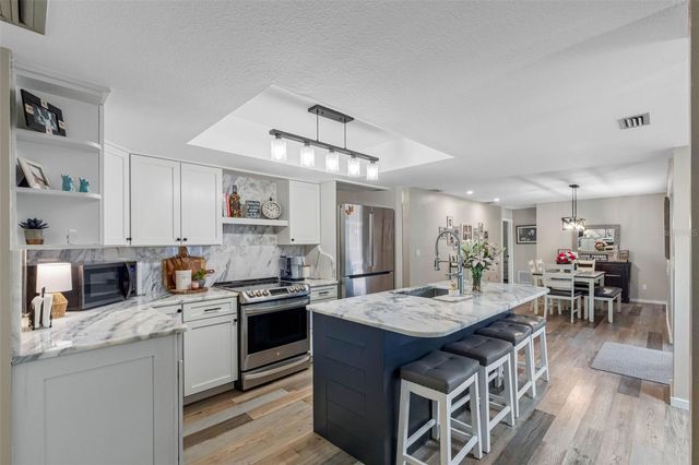 13440 RUSTIC PINES BOULEVARD S, Seminole, FL 33776