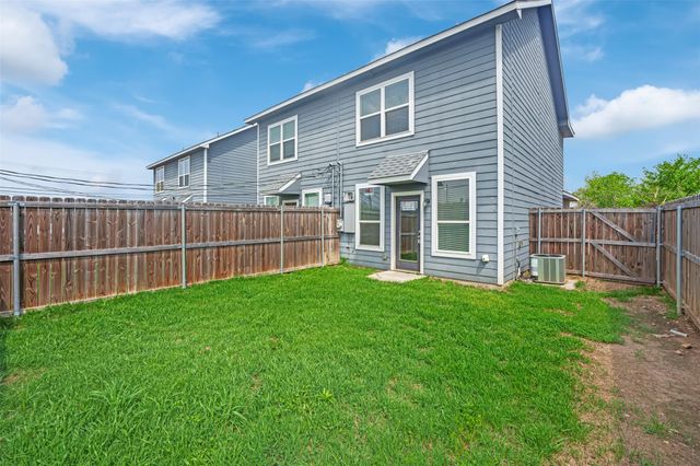 1606 Ash Crescent Street, Fort Worth, TX 76104