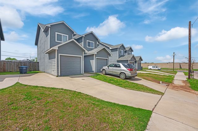 1606 Ash Crescent Street, Fort Worth, TX 76104