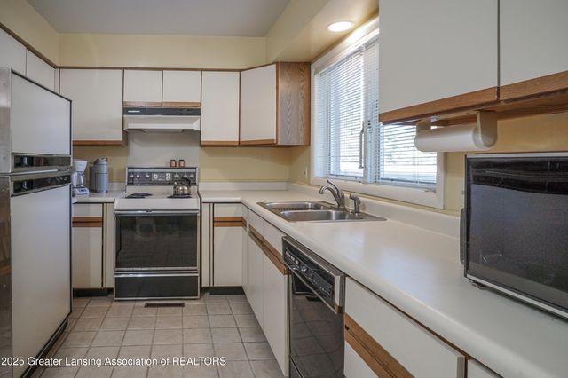 1455 Mercer Drive, Okemos, MI 48864