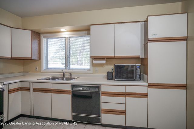 1455 Mercer Drive, Okemos, MI 48864