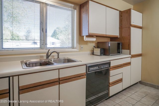 1455 Mercer Drive, Okemos, MI 48864