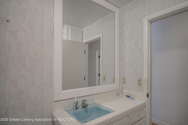 1455 Mercer Drive, Okemos, MI 48864