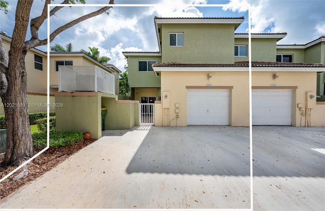 2343 SE 16th Pl, Homestead, FL 33035