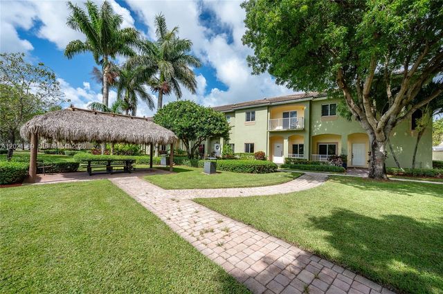 2343 SE 16th Pl, Homestead, FL 33035