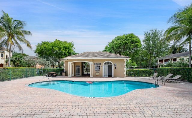 2343 SE 16th Pl, Homestead, FL 33035