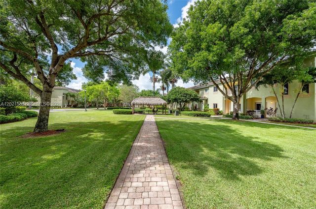 2343 SE 16th Pl, Homestead, FL 33035
