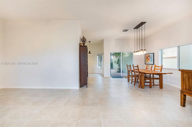 2343 SE 16th Pl, Homestead, FL 33035