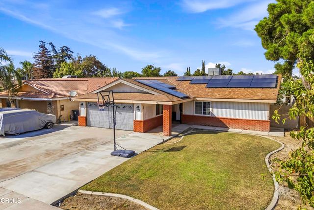 1716 Maurice Avenue, Bakersfield, CA 93304