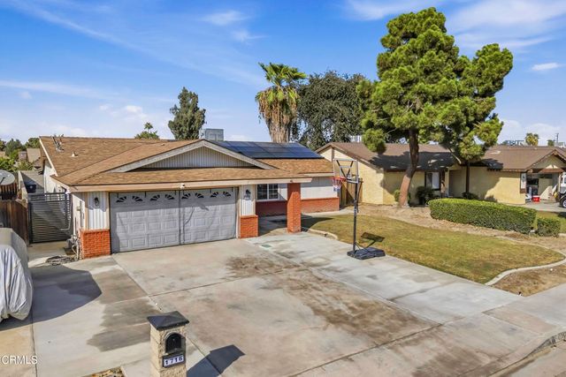 1716 Maurice Avenue, Bakersfield, CA 93304