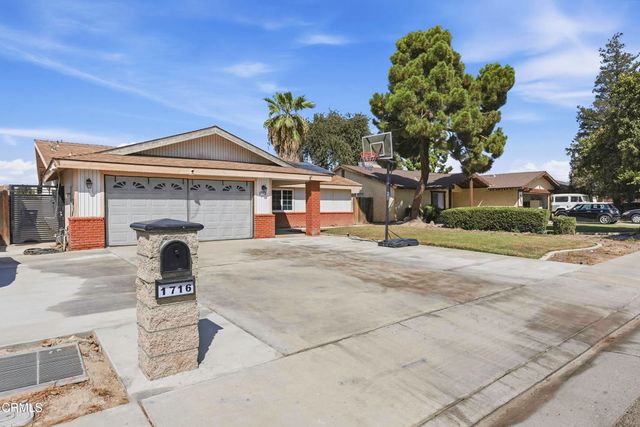 1716 Maurice Avenue, Bakersfield, CA 93304