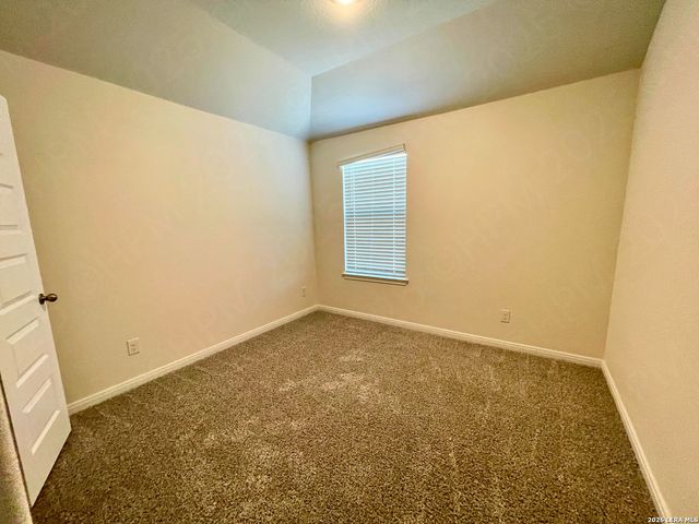 8563 Redhawk Loop, San Antonio, TX 78222