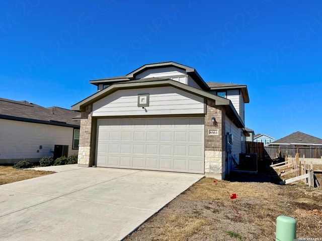 8563 Redhawk Loop, San Antonio, TX 78222